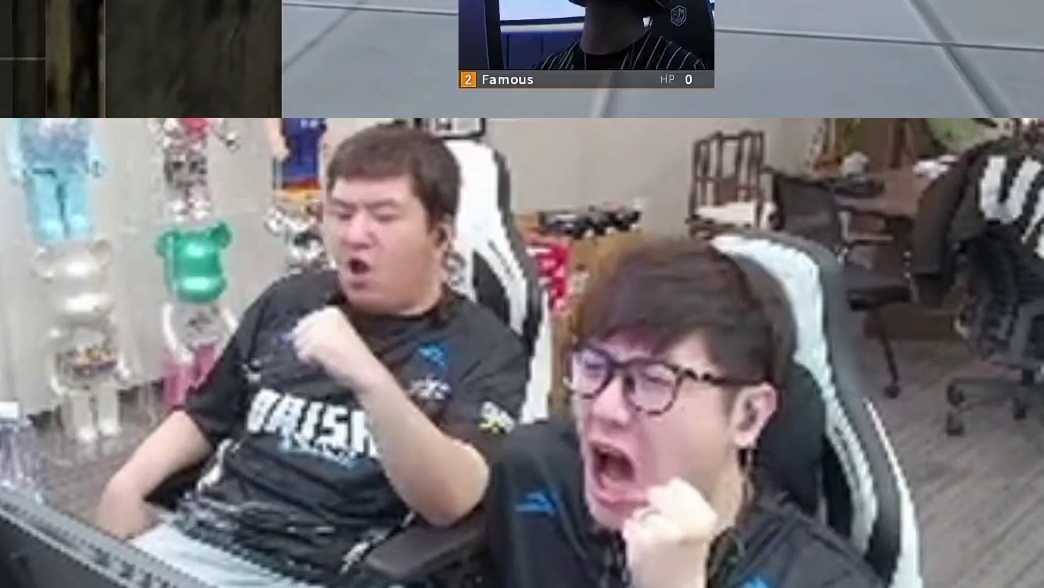 老白看残局白鲨队员完全不敢和光头哥对枪，直言其定位能力太恐怖