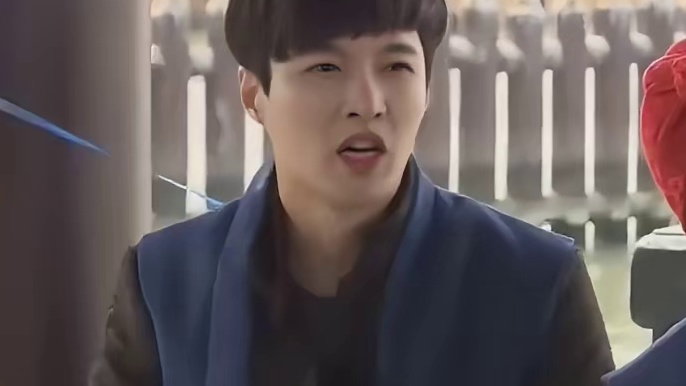 幼稚三人组坐船渡河被阻拦