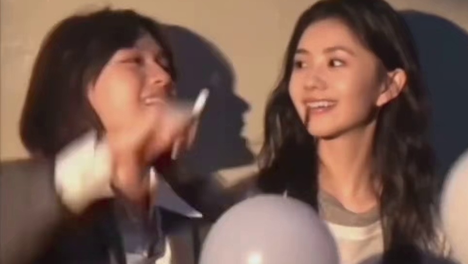 “我只要我的宝贝女儿今生就这么笑!”