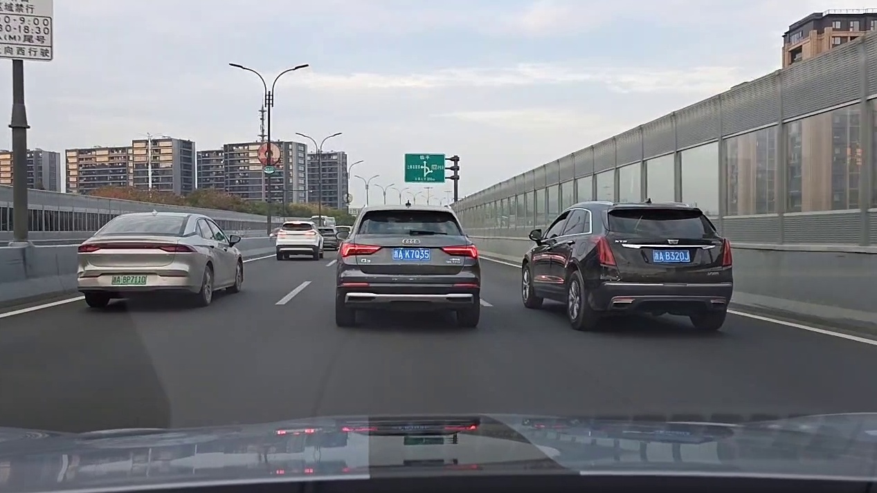 杭州上空惊现运20！小酷直呼卧槽