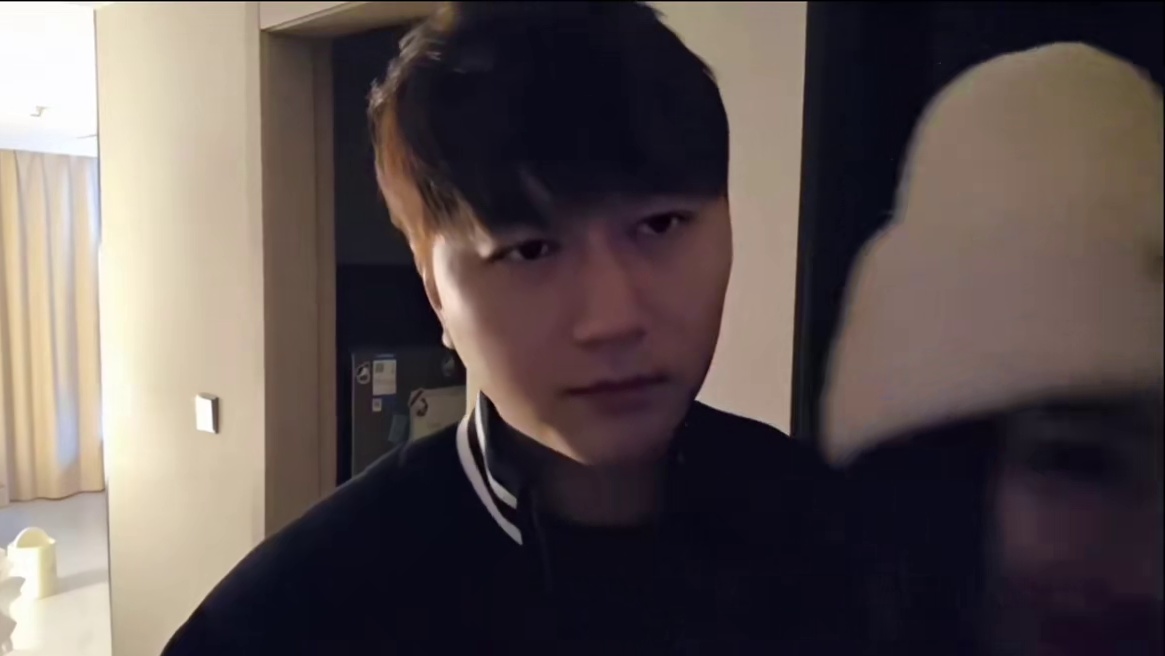 深情的吻，本色出演#组织1995