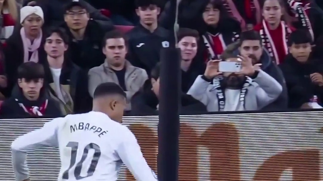 去成为自己梦想中的样子吧，也太难了
 #足球