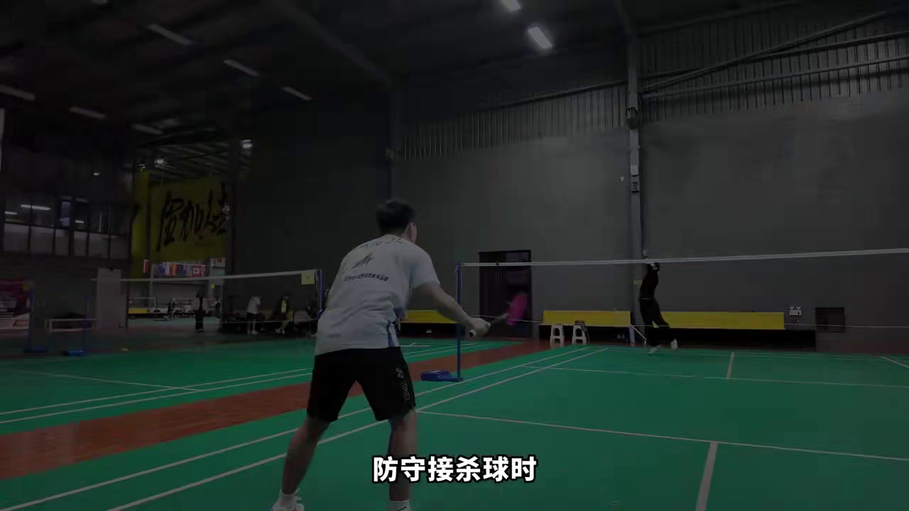 梁祝新款球拍测评，哑光粉的颜值我太爱了 时尚感 高级感，直接宣判封顶！后场进攻不拖沓，前