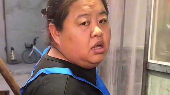 满满一大桌才一百