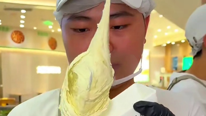 野人先生 19.9双拼两个来了~任选两个口味，开心果口味必须安排#野人先生 #冰淇淋#抖音美食推荐官