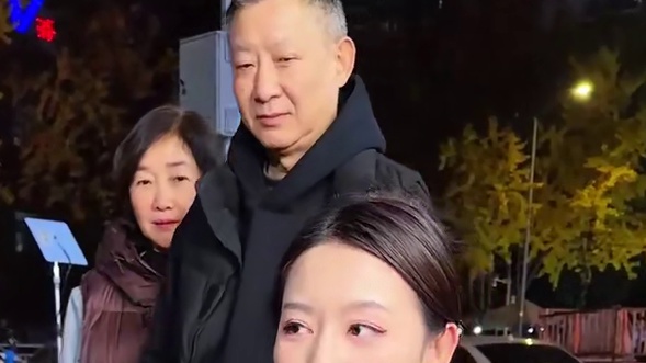 帅哥挑战六两小面，暴风吸入吃完还要单点！ #小面调料   #重庆小面   #美食