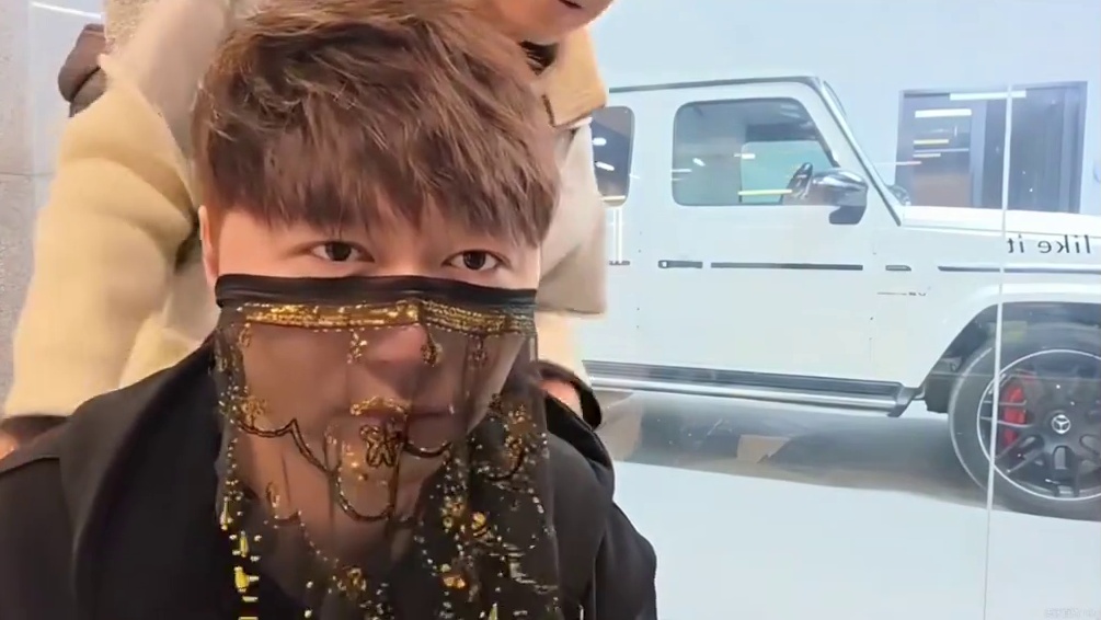 刚子居然有点好看。
#小小小酷哥 #组织1995