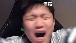 大半夜來這一下誰能不笑 #DANK1NG #CS2 #NiKo