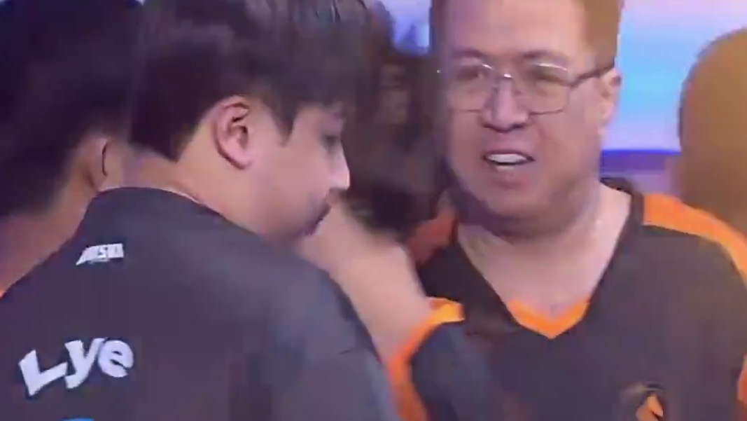 不缺重头再来的勇气 虽然不甘心，但无可奈何，念旧赛后主动担责，这次确实三叉戟不发挥，明年加油吧！#青