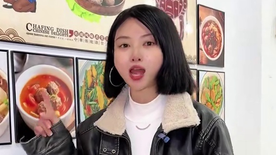 吃肉丸子就要吃新鲜现做的，像潮汕牛肉丸吃的就是一个鲜，新区大市场这家曾记和顺潮汕肉就千万不要错过了