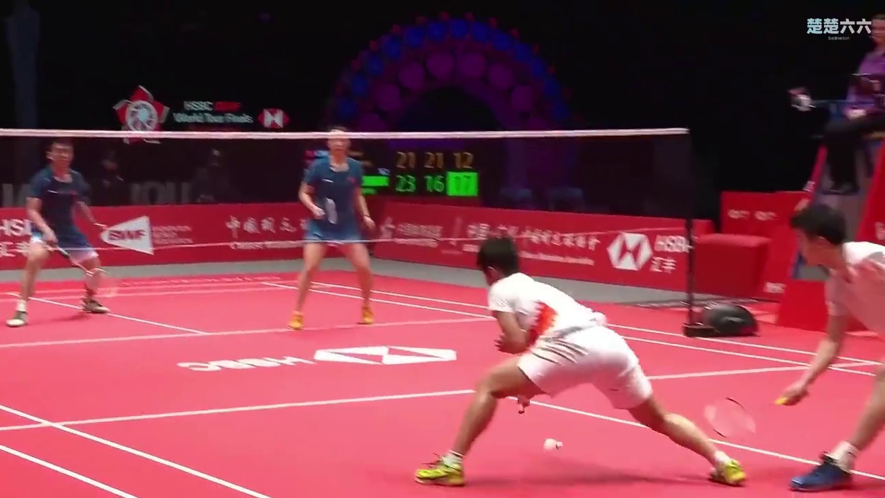 国羽内战精彩至极，雅思组合拼速度没能拼过黄鸭组合 #羽毛球 #雅思组合 #郑思维 #黄雅琼 #黄鸭组