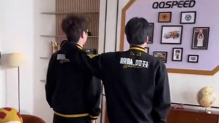 只剩一天！明天下午16:00，秋决杭州见！车手们认为这次决赛有可能出现1v1鏖战吗？快来评论区讨论一