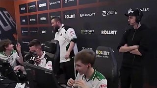 純?cè)谡~！京介四殺終結(jié)比賽！ #ququ #cs2 #kyouseke #布達(dá)佩斯MAJOR