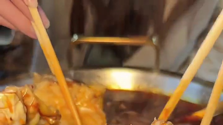 49抵100‼️ 万寿宫附近⛳️新开的活鱼活蛙火锅，超级好吃！#牛蛙火锅 #抖音生活火锅季 #心动榜