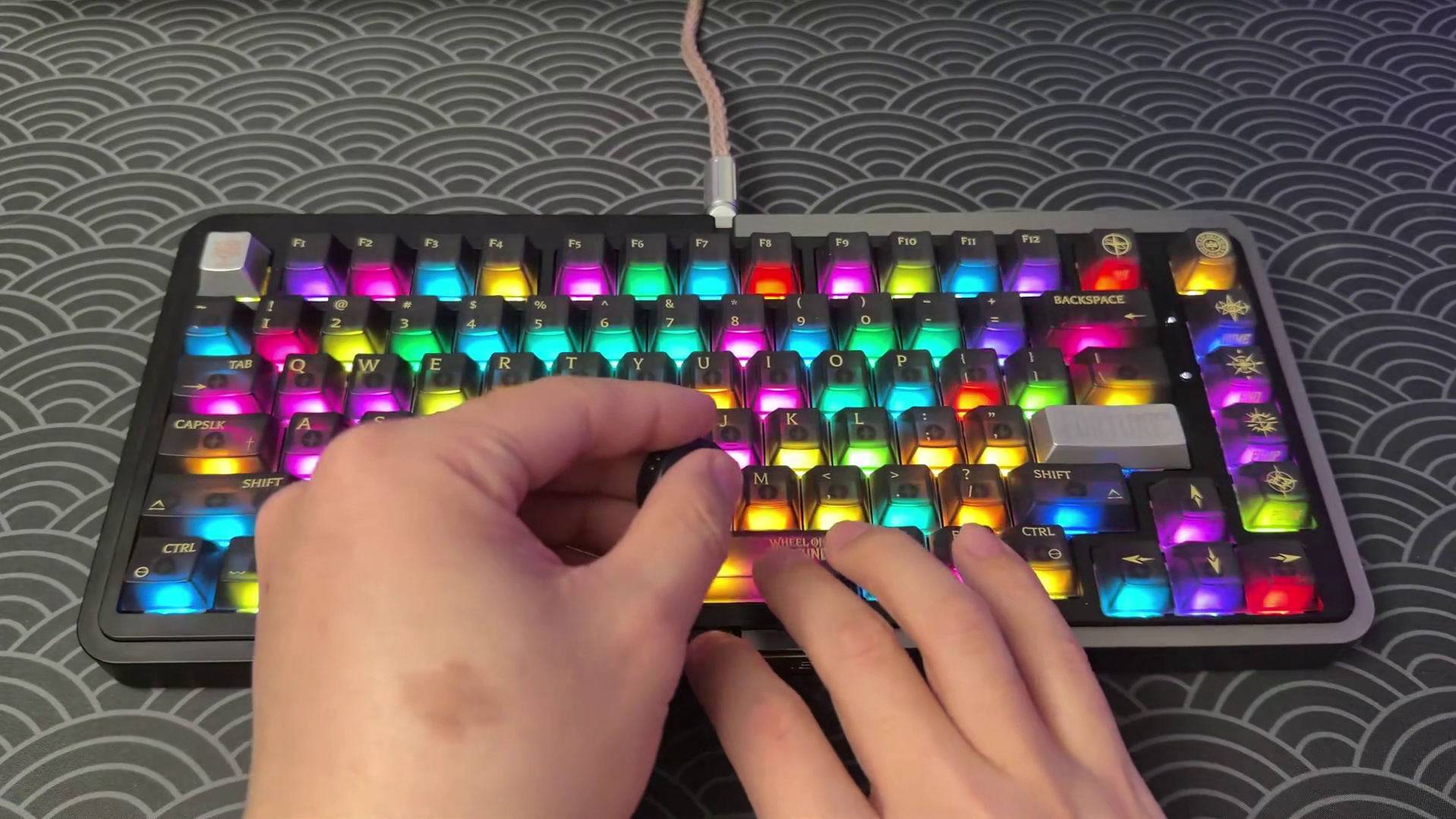 撞色搭配能DIY外框的御斧E75磁轴键盘12.9日晚8点首发 御斧E75磁轴键盘