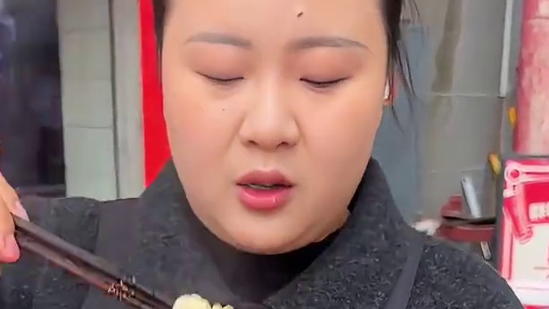 向胖妹重庆小面两周年了哟，超多上新，喜欢的朋友欢迎来尝试哟#重庆小面