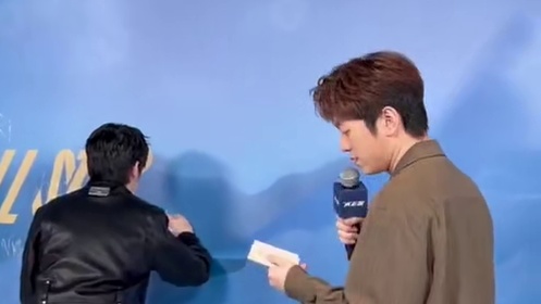 黑皮衣造型，帅啊JackeyLove ​​​