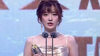 2025李寧年度最受歡迎解說Rita、年度最受歡迎主持希然、 年度進(jìn)步最快解說主持夏安。 #2025