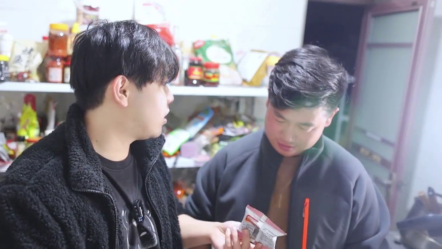 一头牛身上只有这一根！重达2斤，吃起来味道如何？ #美食测评 #奇葩 #抖音商城年终狂欢季 #试吃