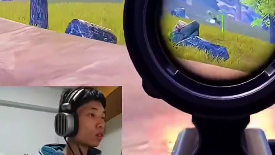 被困出生岛鲨鱼教学如何脱困！决赛圈一穿四鲨鱼嘴唇泛白惊呆全场？#和平精英同人团 #怼友们来和平玩雪 