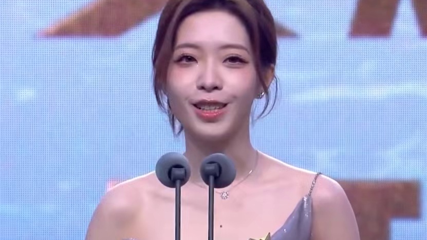 Tarzan获得2025LPL年度MVP！ 2025LPL全明星颁奖，Tarzan连获三个奖项！20