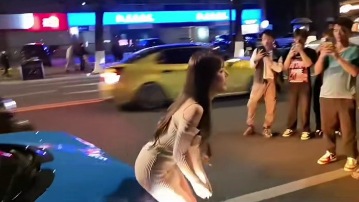 在广州的魅力，人山人海，全是摄影师啊！#小小小酷哥 #组织1995 #沈不凡 #汪汪 #名场面