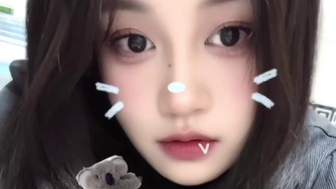 跟我聊的时候也在跟别人聊吗