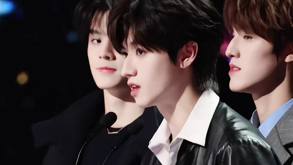 “吾家有儿初长成”在此刻具像化了 五小只对我眼睛很好！ #2025爱奇艺尖叫之夜 #top登陆少年 