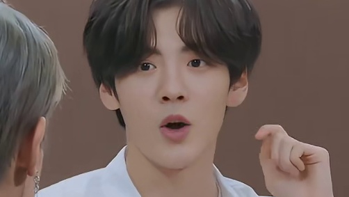 大厂男孩集体模仿朱正廷 “我的手居扫描不了我的nian部”