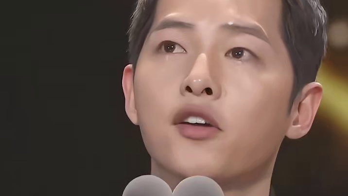 宋仲基妻子时隔一年怀二胎，果然韩国的生育率全靠艺人了