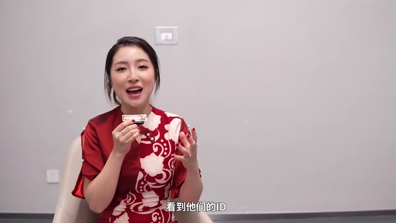 【小鸽子独家采访】回到国内久违的线下赛感觉非常好，最近在猛猛学俄语
#DOTA2 #刀塔 #成都bl