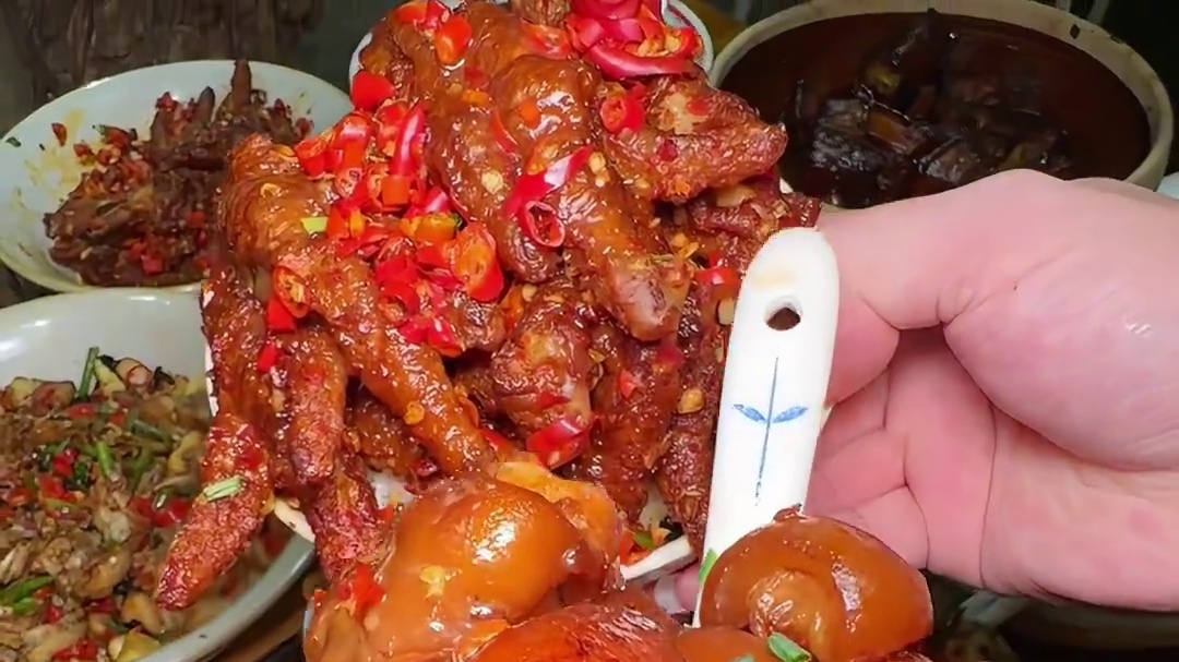 长沙这一口红烧肉拌饭有多美味