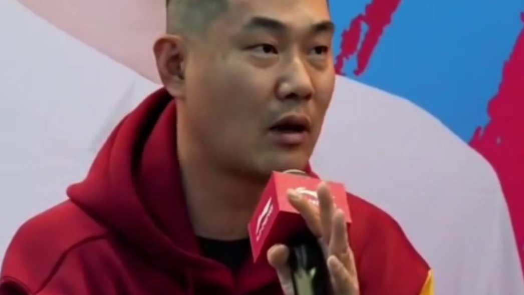 王仕鹏谈杨瀚森3分钟体能：我们当时打强队也就3分钟体能