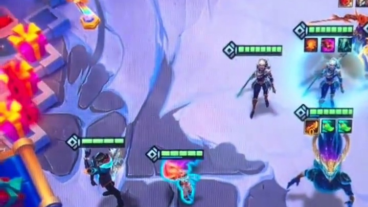 #云顶 #金铲铲之战 龙王爆炸双三星四费