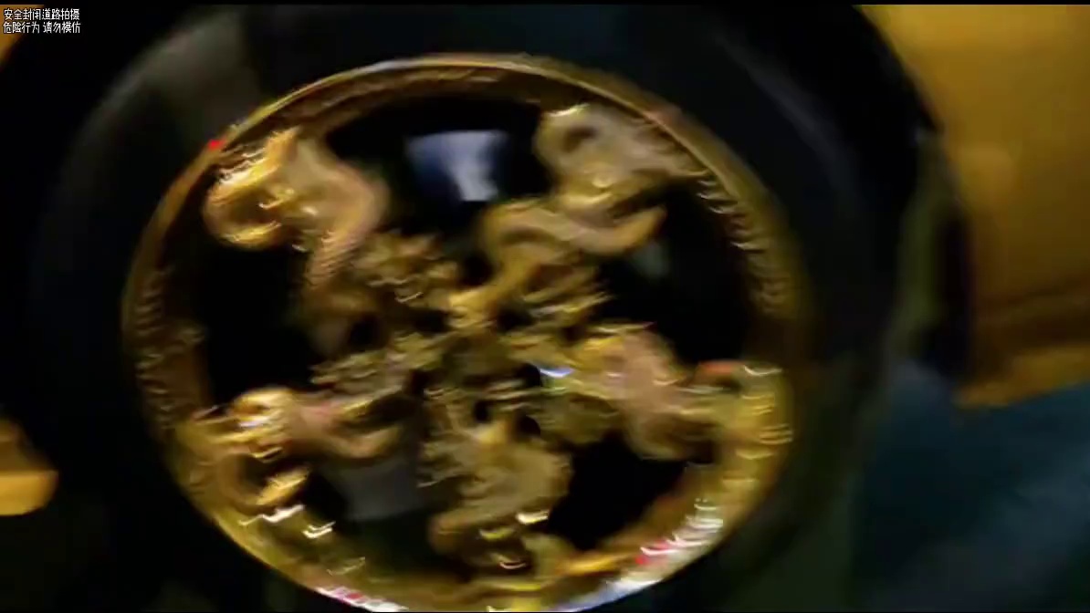 五个一车牌的金色劳斯莱斯#小小小酷哥 #劳斯莱斯 #名场面