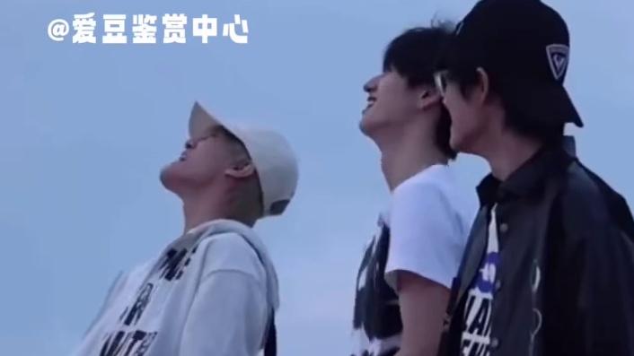 就这样一直青涩又笨拙的开心下去吧 时代峰峻养成系