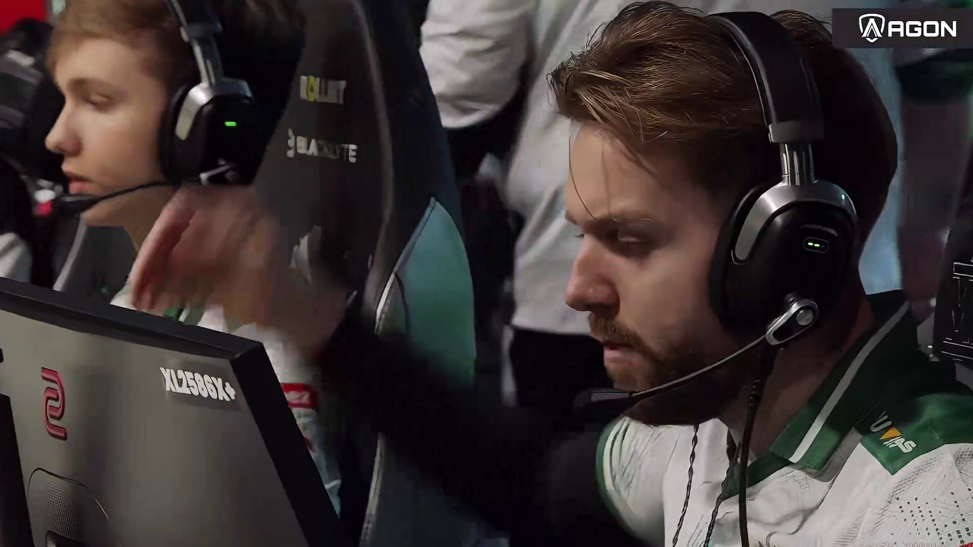 开局即封神！NiKo手枪局狂揽五杀ACE