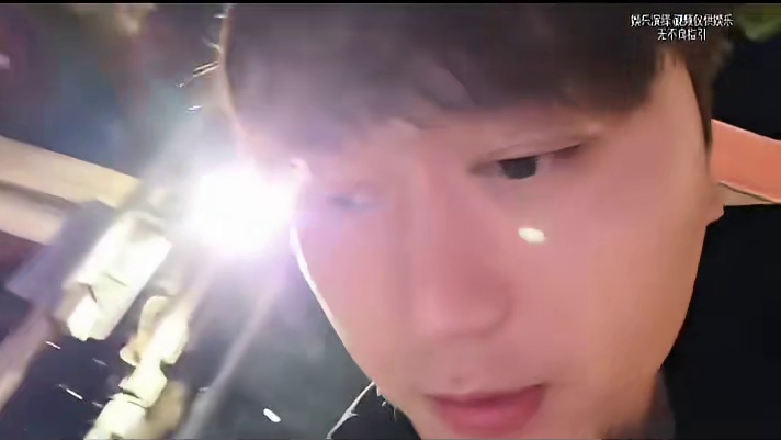 街边塔罗牌这么赚钱嘛#小小小酷哥 #塔罗牌