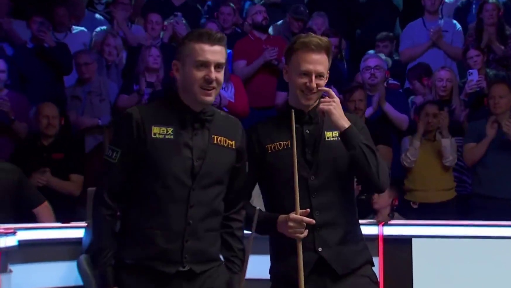 2025斯诺克英锦赛决赛，马克·塞尔比10:8战胜贾德·特鲁姆普，夺得冠军，这是他的第三个英锦赛冠军