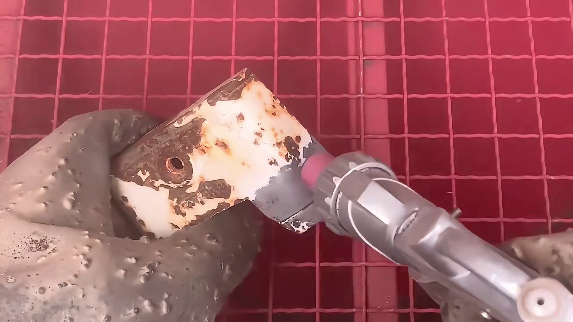 每一寸都用手工打磨到反光！这治愈过程我能看一百遍！