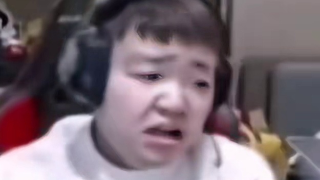 Doo上分刚丢掉一个残局，遭到Even质问，下一分就单人1V4拿下一个残局，现在的AG异域真的有问题