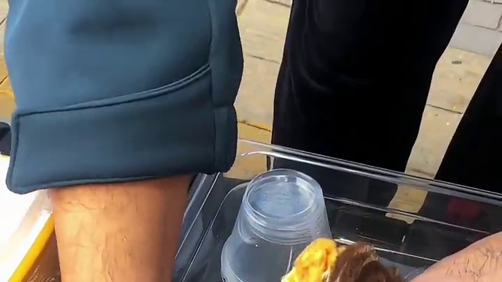 街头偶遇 河南新乡小甜点热奶宝 热乎乎奶fufu 糯叽叽的