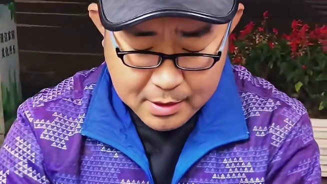 街头偶尔吹糖人 民间非遗手艺 不要让传统文化失传