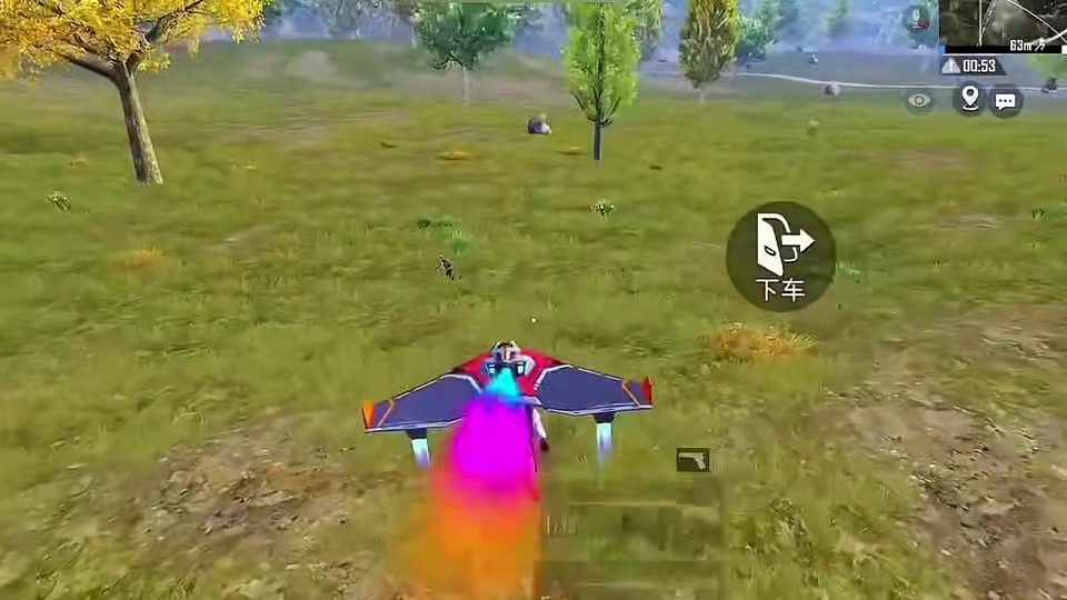 小新决赛圈整活，戏耍四个女大学生