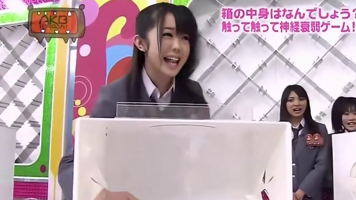 如果摸盲盒的时候里面却有一位油腻大叔，你会怎么办