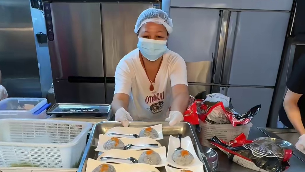 藏在南宁老巷子里的菜市场火锅！！不起眼但是真的亲民好吃！！