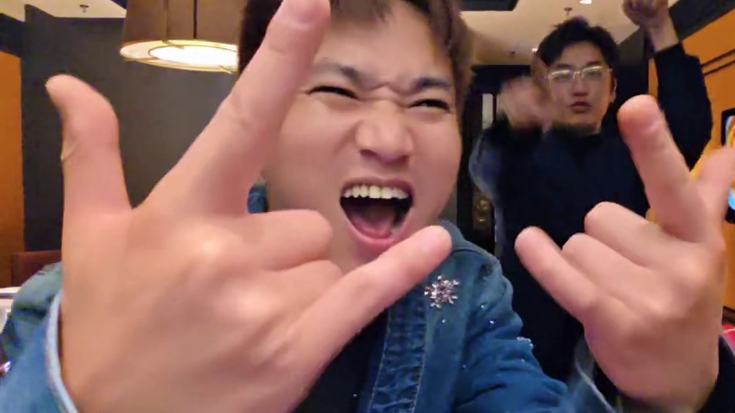 不凡何江海一起摇摆！爆笑如雷