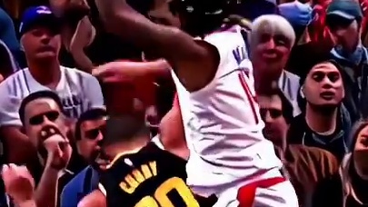 库里直接怒对裁判名场面