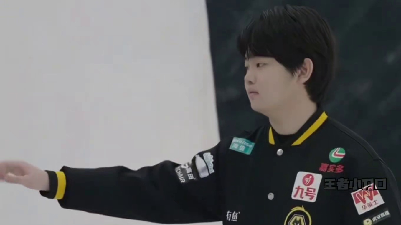 挑杯最大爆冷，狼星这对苦命鸳鸯 #重庆狼队 #武汉eStar #2025王者荣耀挑战者杯