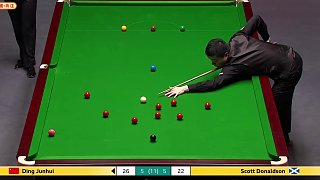 丁俊暉6-5唐納森，決勝局力抗重壓破百，霸氣晉級英錦賽8強！